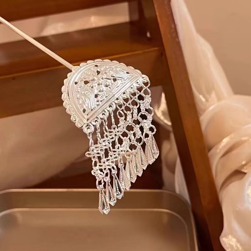 1Pc Ethnic Style Silvery Cresc - Ethnic Fashion Walk recension och pris