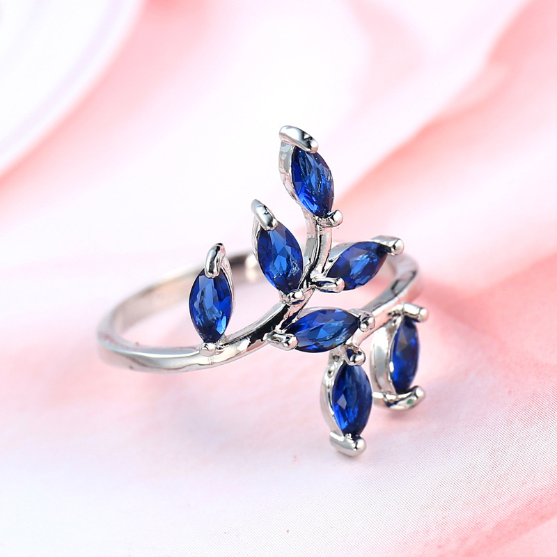 Pretty Blue Leaves Design Ring - Ethnic Fashion Designer recension och pris