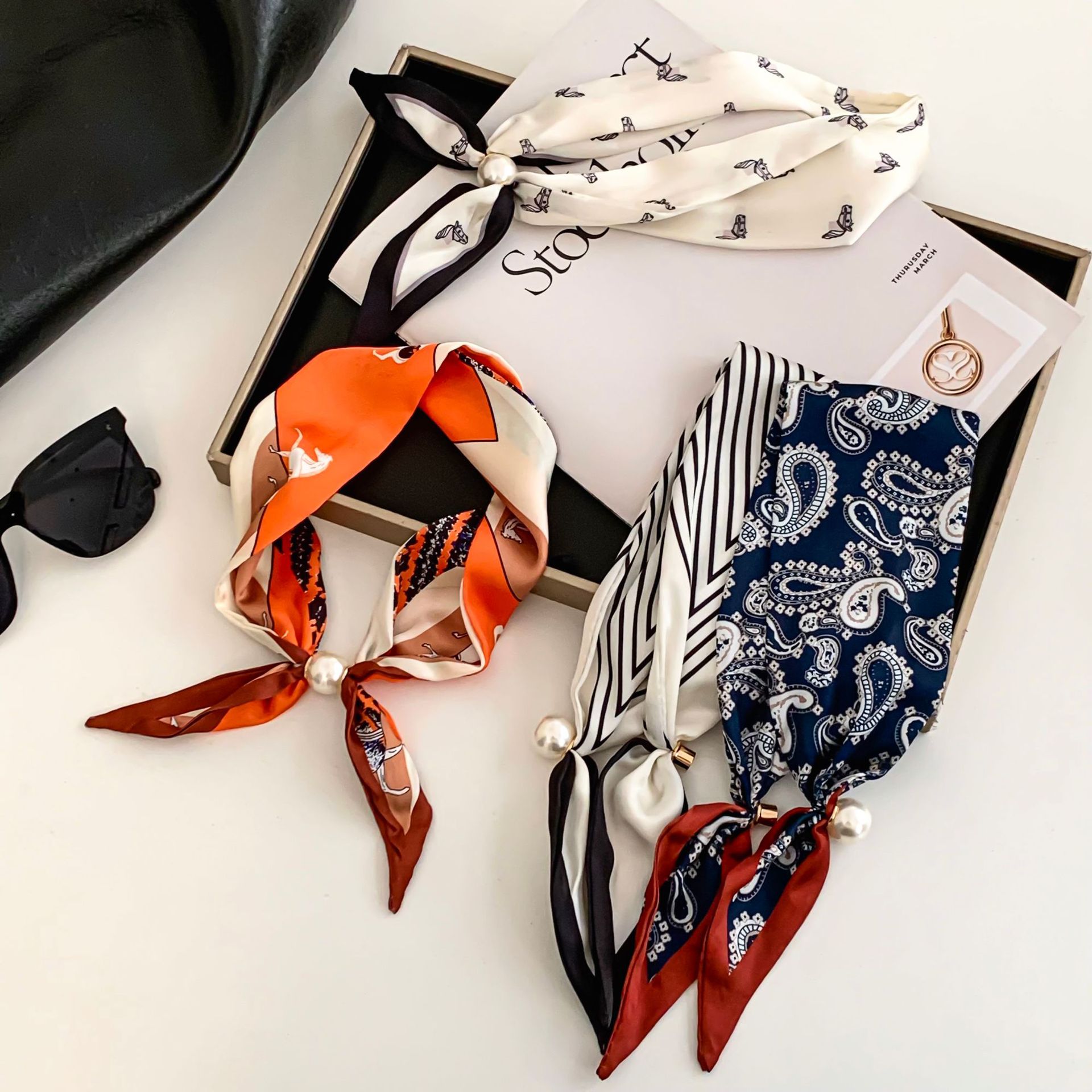 Cashew Flower Silk Scarf Effor - Ethnic Fashion Collection recension och pris